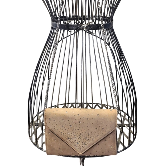 Aldo, Clutch, purse, O/S and cream in colour with rhinestones. - Picture 1 of 7